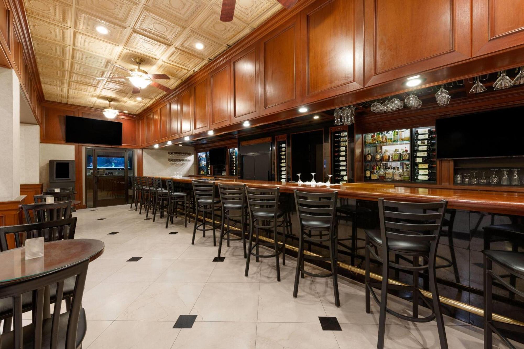 Hotel Wyndham Riverfront