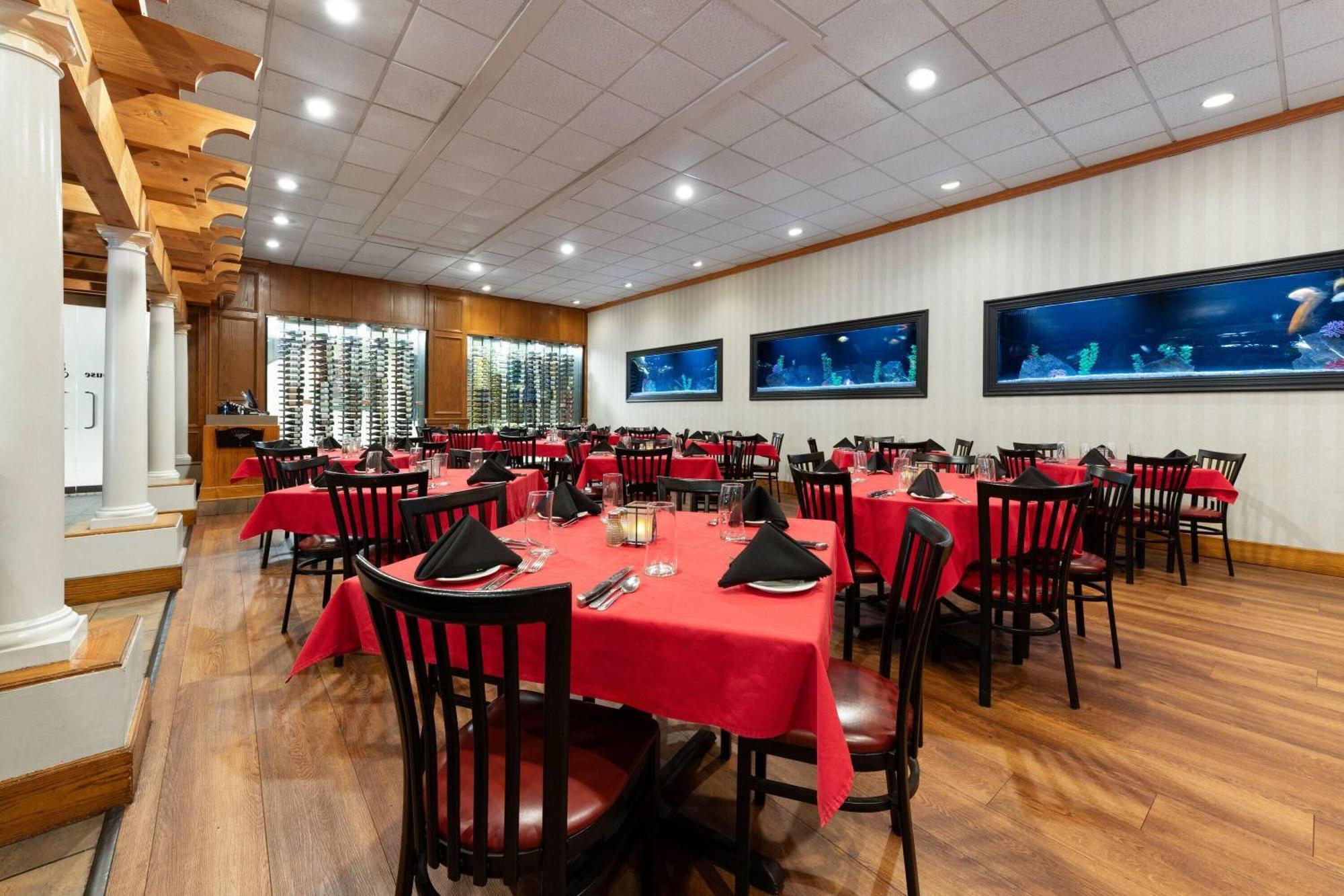 Wyndham Riverfront Little Rock