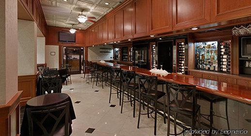 Wyndham Riverfront 3*