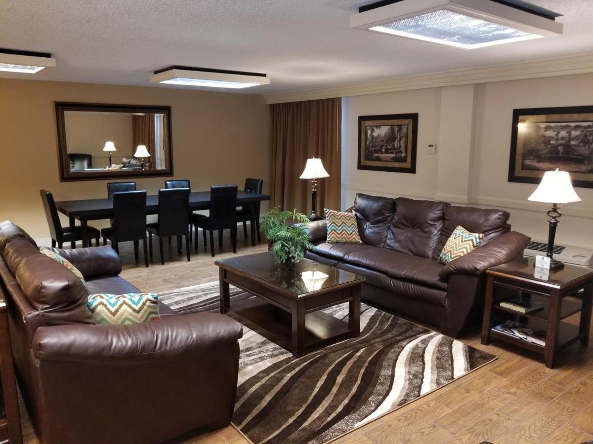 Wyndham Riverfront