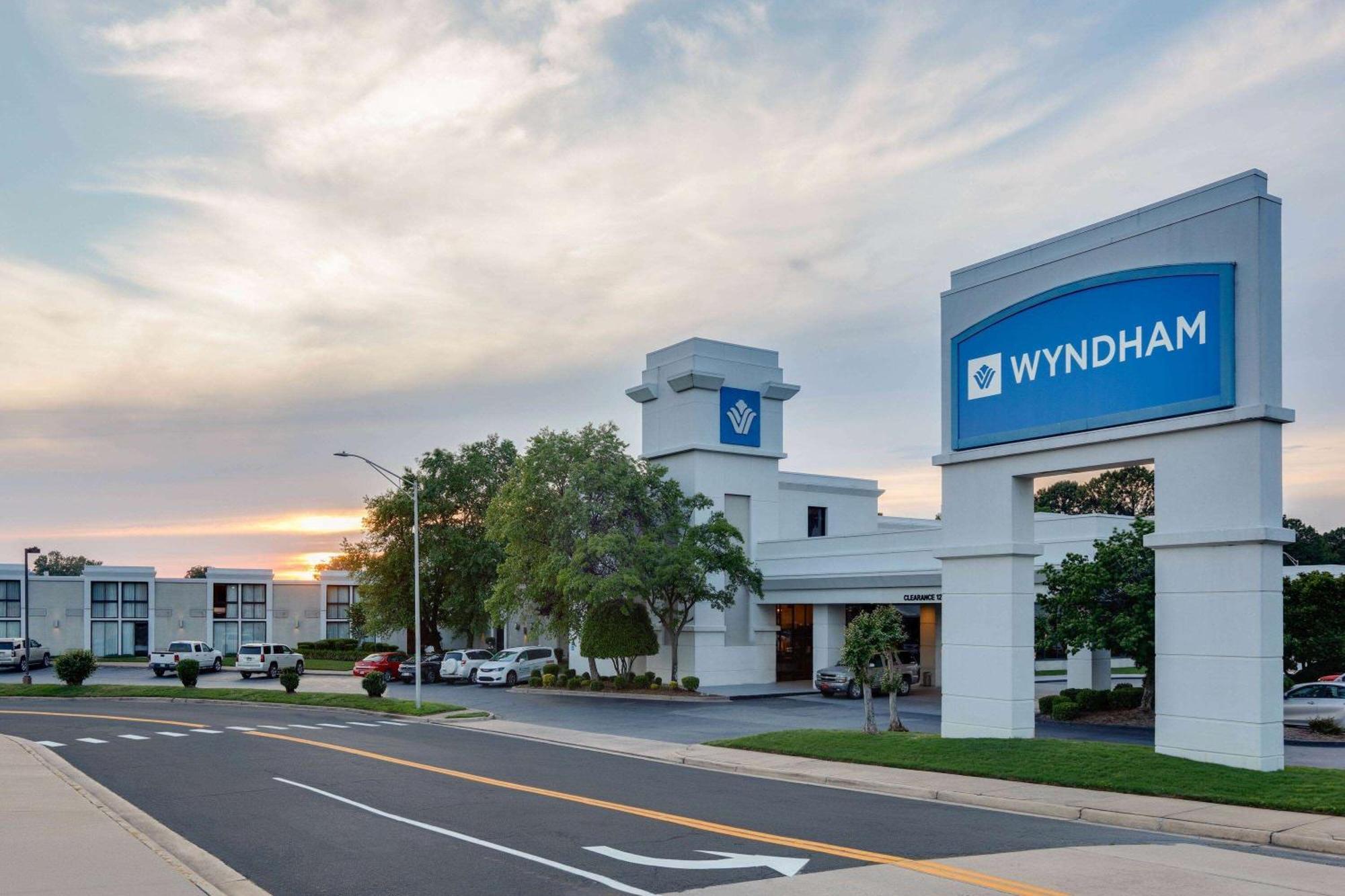 Wyndham Riverfront 3* Little Rock