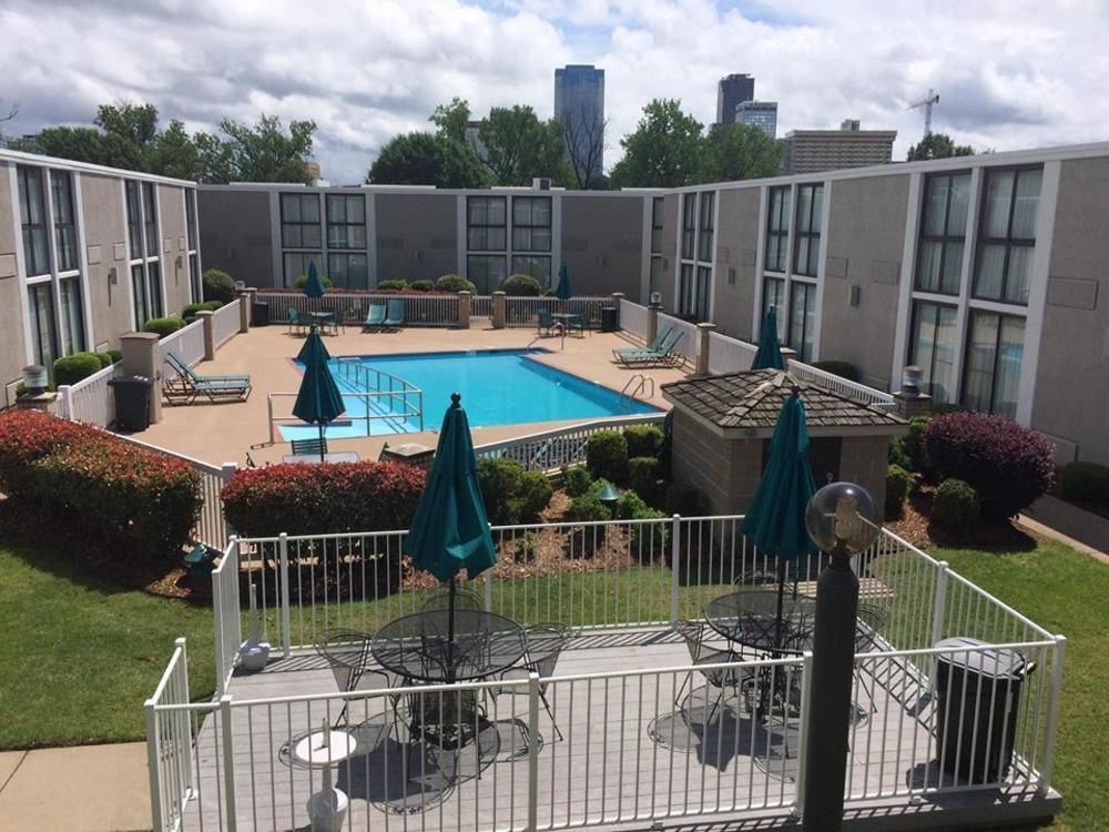 Wyndham Riverfront 3*